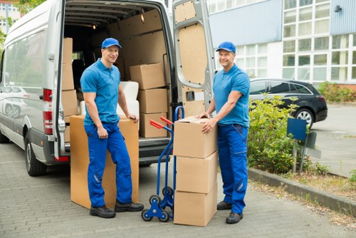 Residential removals support for a flat move in Brompton