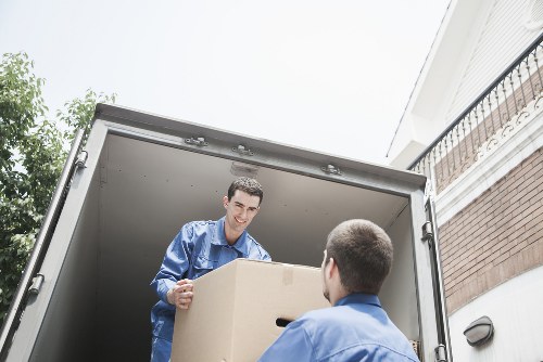 Packing and transport support for office equipment in Brompton